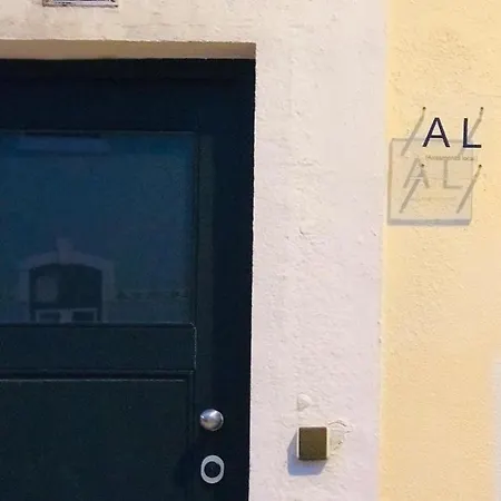 Alcantara Apartman *